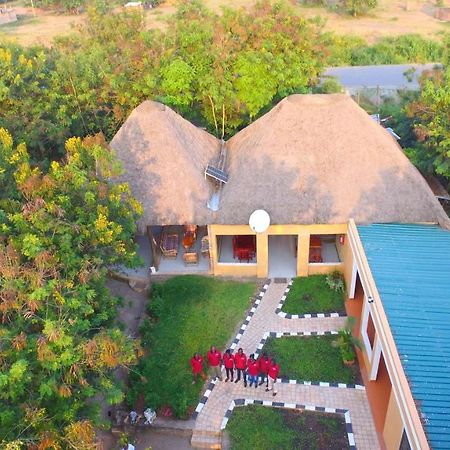 Irungu Forest Safari Lodge Katunguru Dış mekan fotoğraf