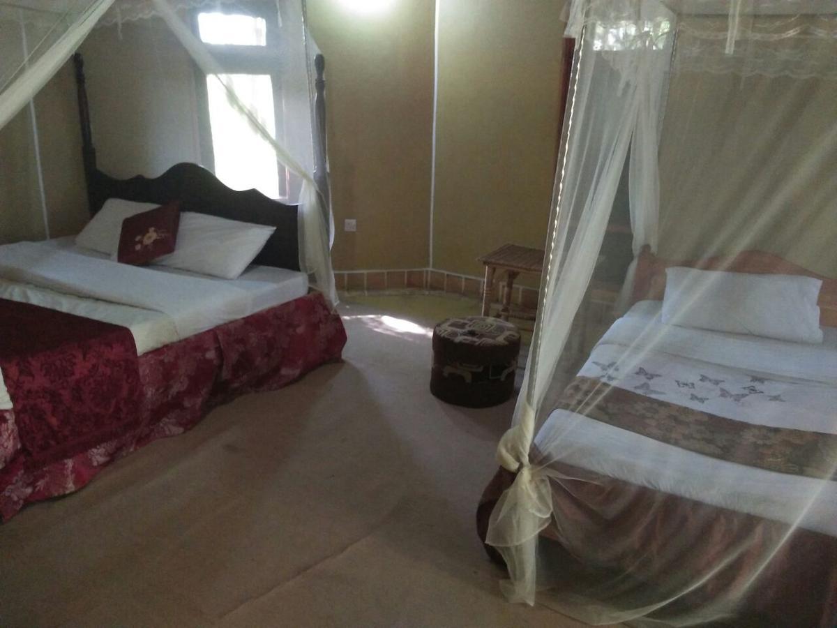 Irungu Forest Safari Lodge Katunguru Dış mekan fotoğraf