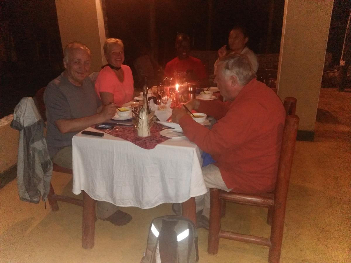 Irungu Forest Safari Lodge Katunguru Dış mekan fotoğraf