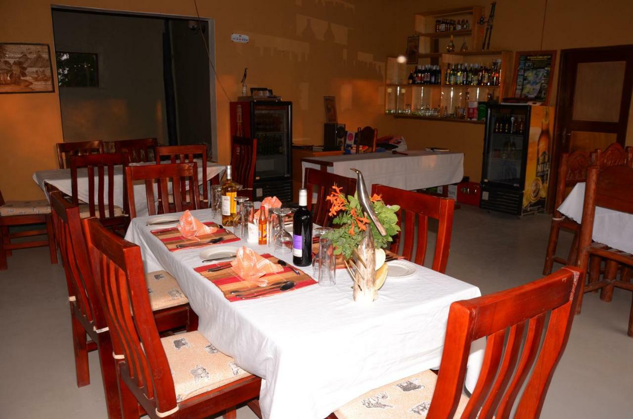 Irungu Forest Safari Lodge Katunguru Dış mekan fotoğraf